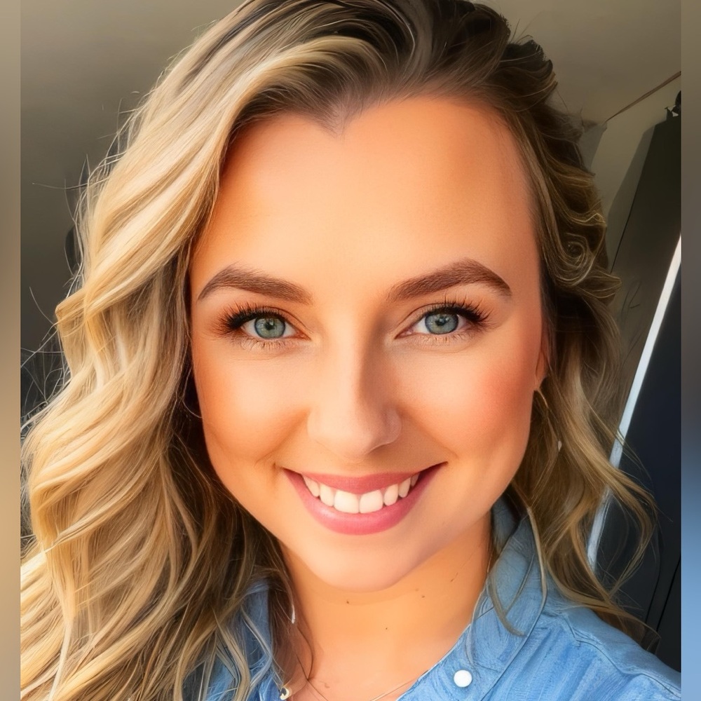 Meet your Posher, Tiffany